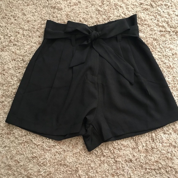 Pants - High waisted tie black shorts size medium